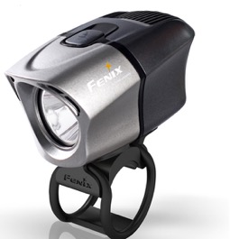 FENIX® BTR20 Genopladelig LED cykellygte 800 lumen
